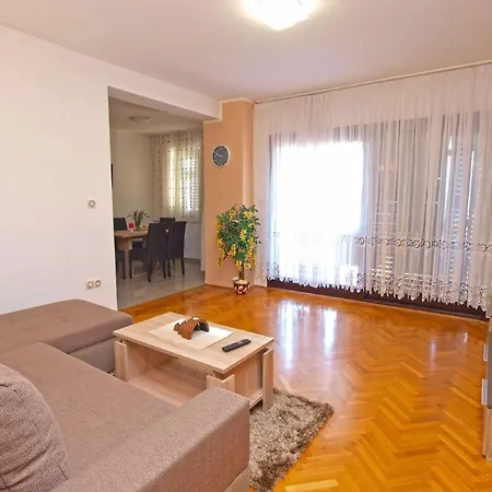 Apartment Fuer 7 Personen Ca 150 Qm In Pula-fondole, Istrien Istrische Riviera *