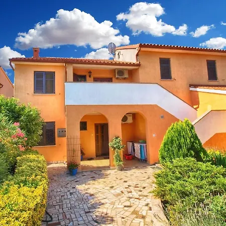 Apartment Fuer 7 Personen Ca 150 Qm In Pula-fondole, Istrien Istrische Riviera *