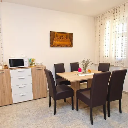 Lejlighed Fuer 7 Personen Ca 150 Qm In Pula-fondole, Istrien Istrische Riviera *